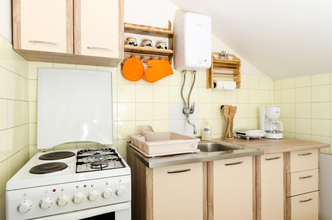 Lucija Apartament *